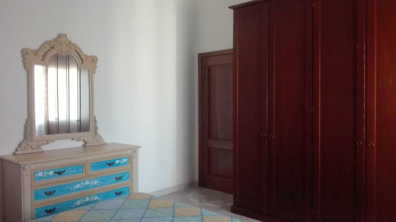 Sunflower House Apartment Синискола Екстериор снимка