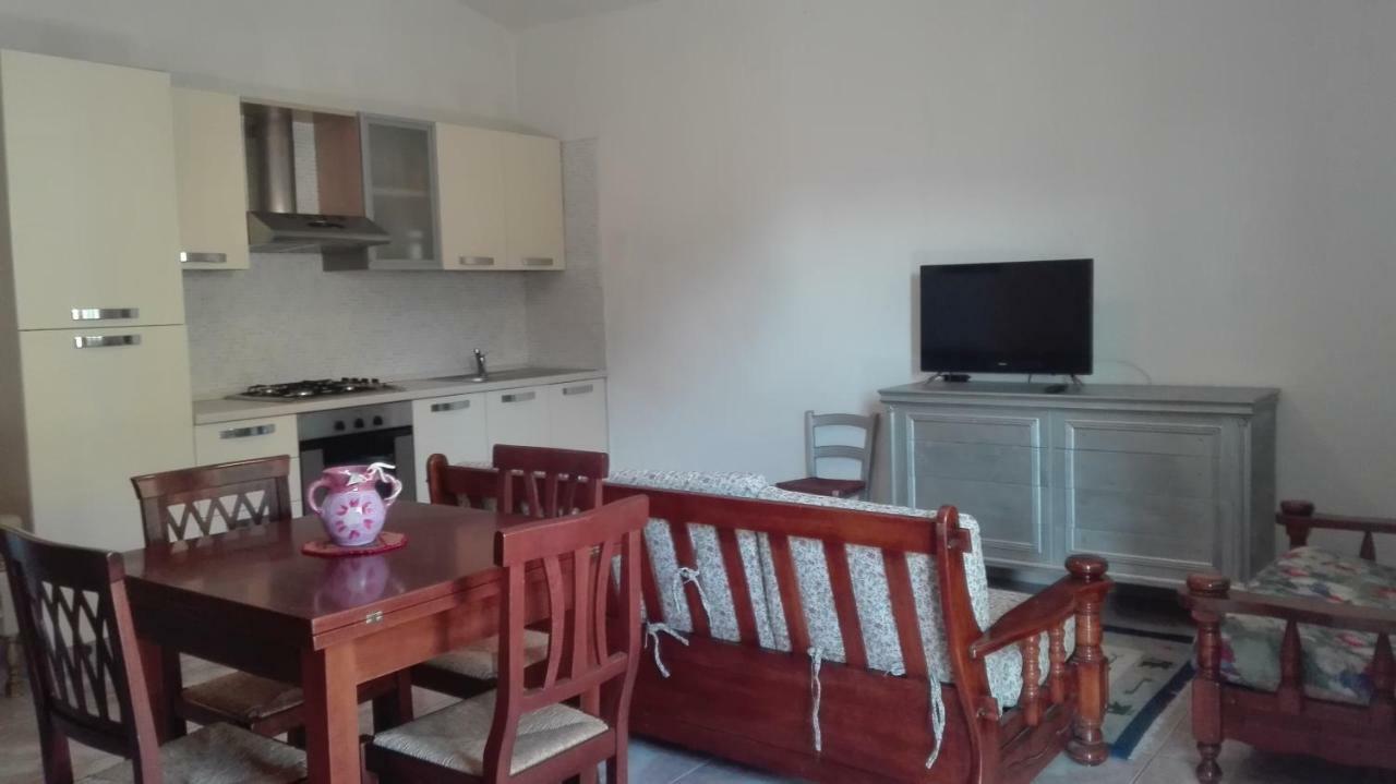 Sunflower House Apartment Синискола Екстериор снимка